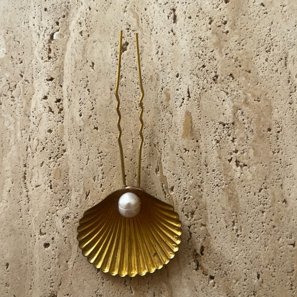 Gold Shell Pearl Hair Pins - Set of 3 - Picture 3 of 6